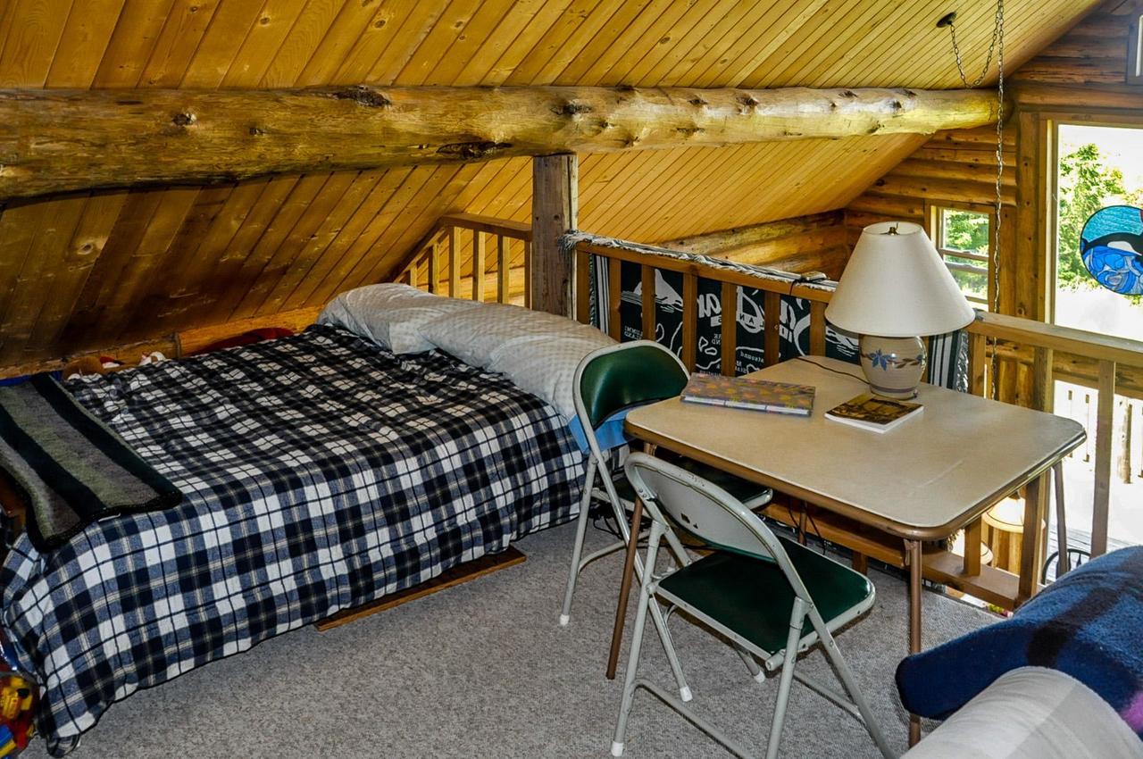 Log Home On Lopez-Spencer Spit Port Stanley Екстер'єр фото